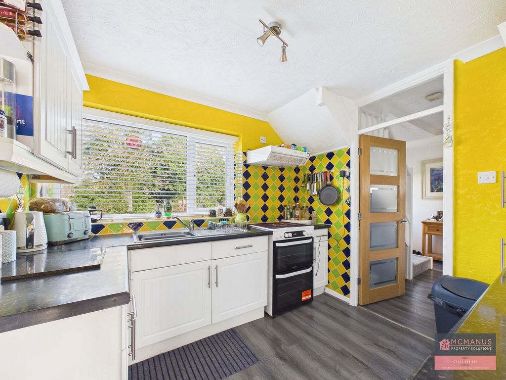 Property photo 2 of 13