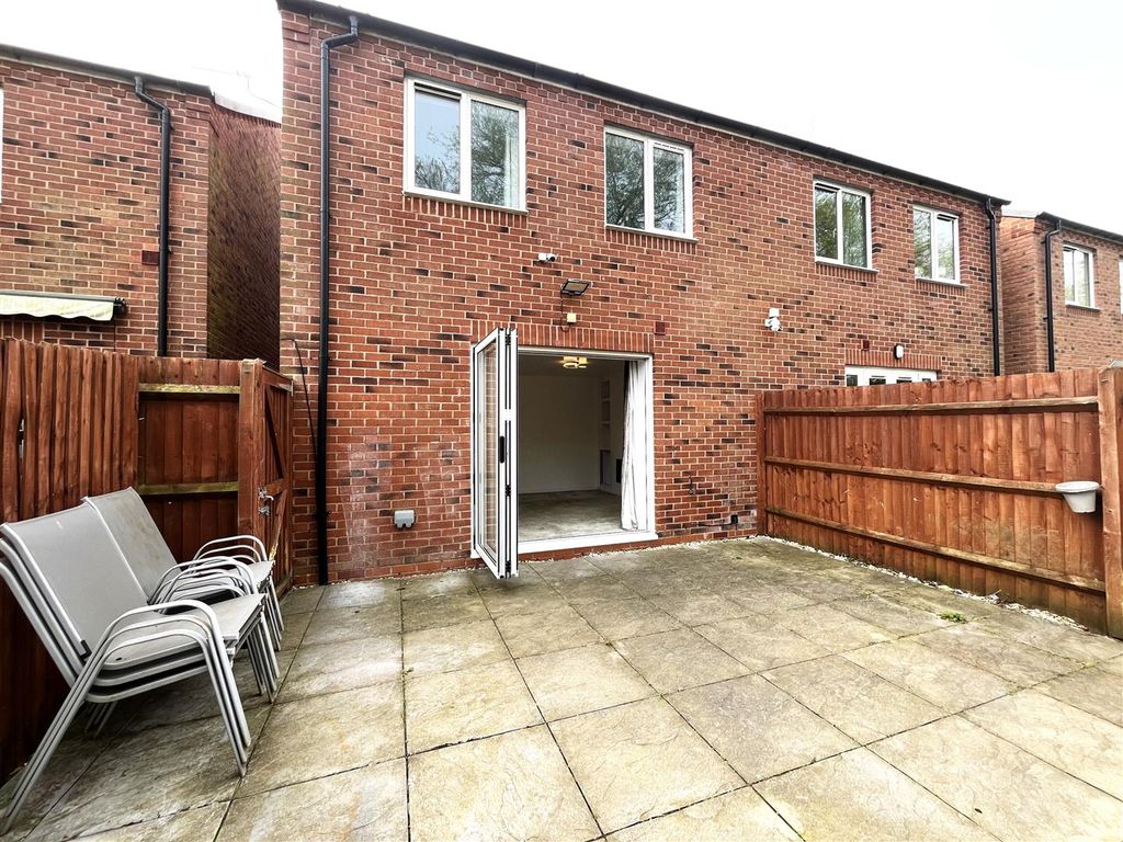 Property photo 3 of 18 Back2.Jpg