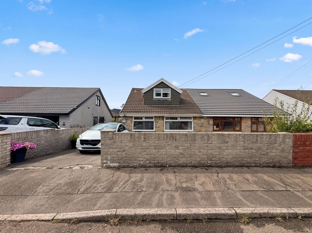 Property photo 2 of 41
