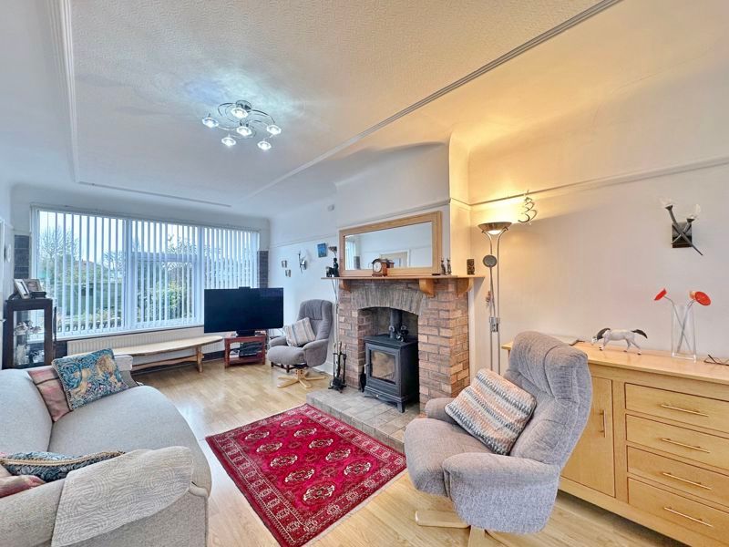 Property photo 2 of 28 Photo 3