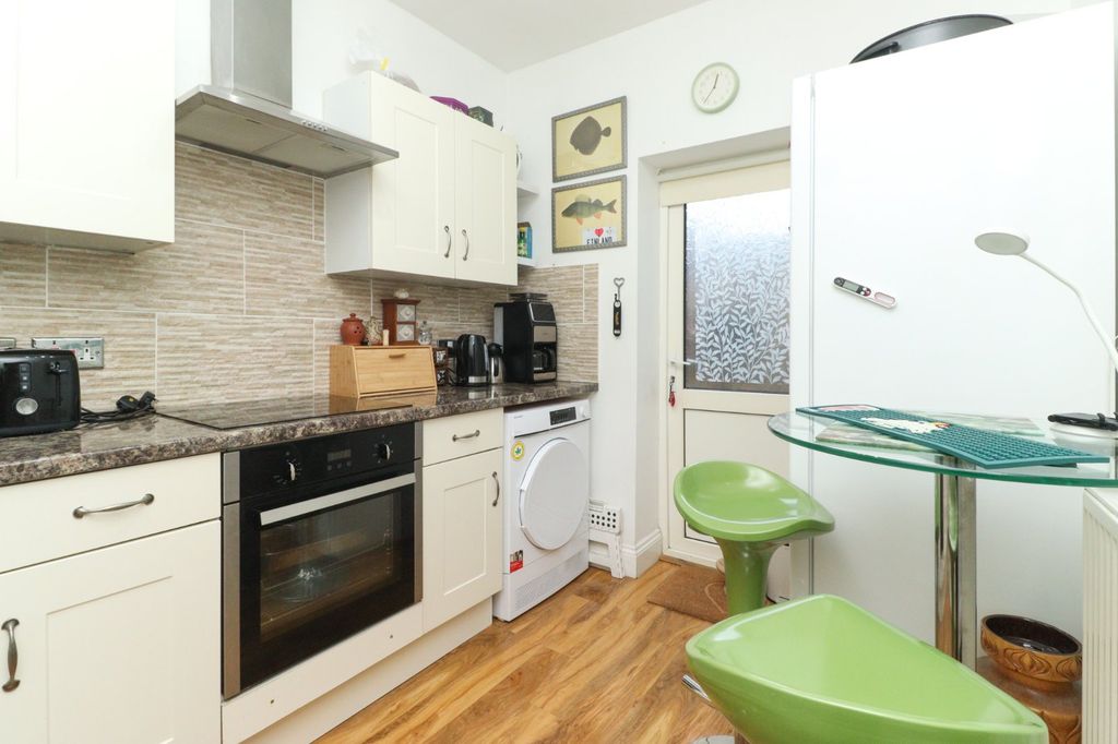 Property photo 3 of 15 Picture 3