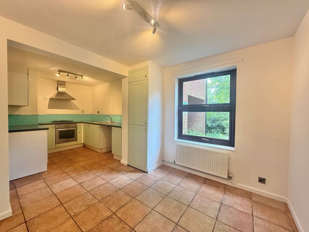 Property photo 2 of 14 Photo 1