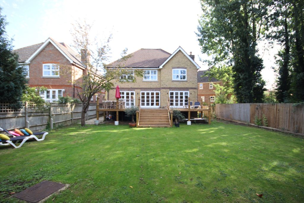 Property photo 2 of 29