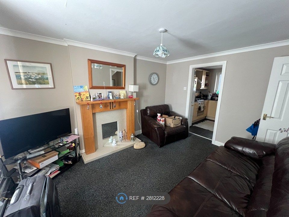 Property photo 2 of 17 Living Area