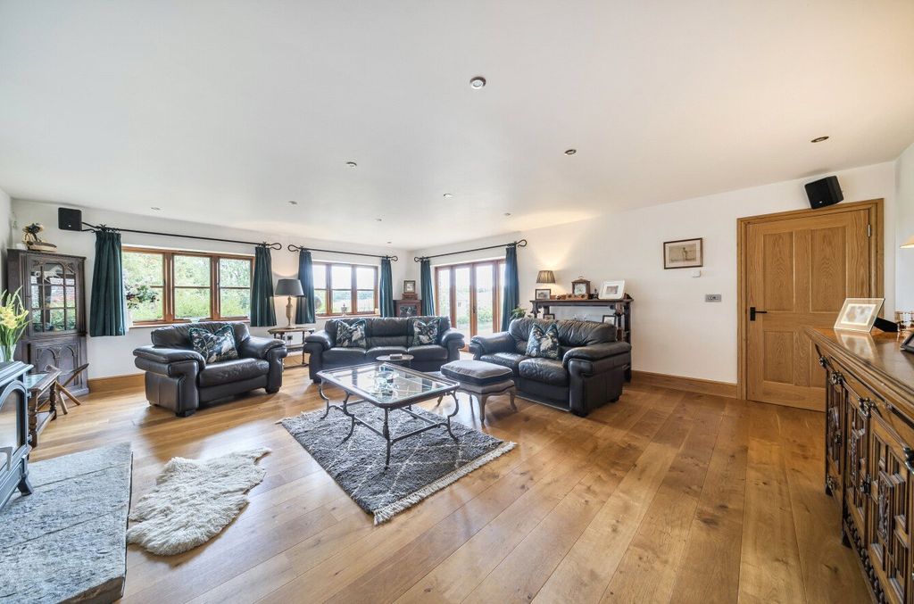 Property photo 3 of 18 Picture No. 21