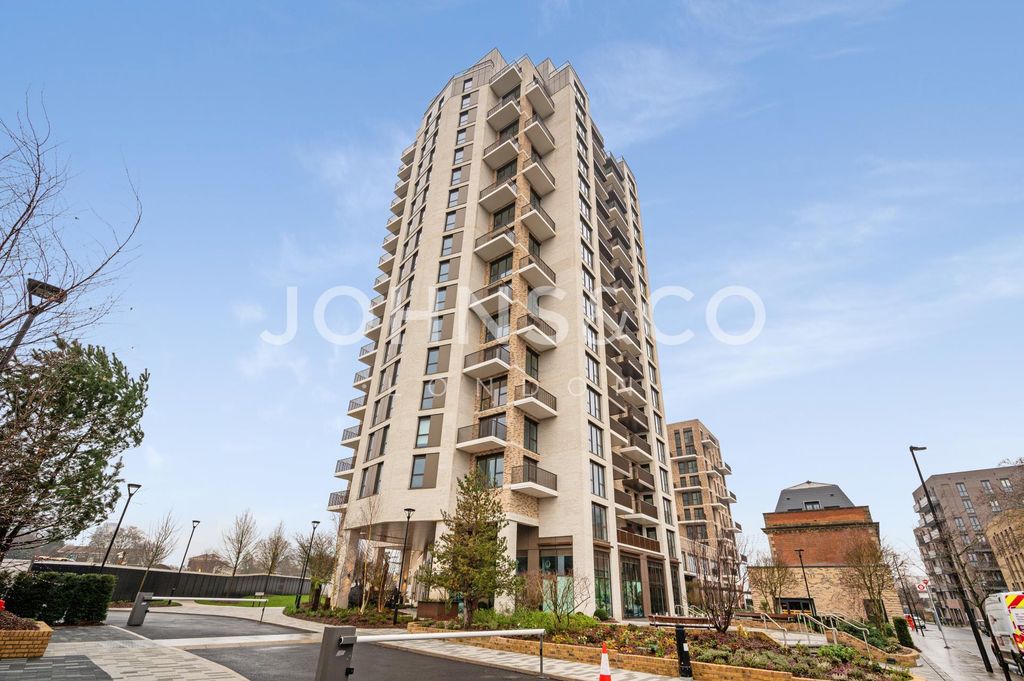 Property photo 3 of 12