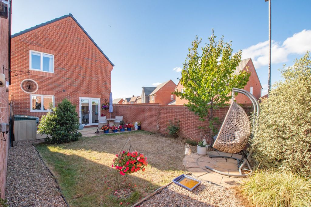 Property photo 3 of 17 Picture No. 09