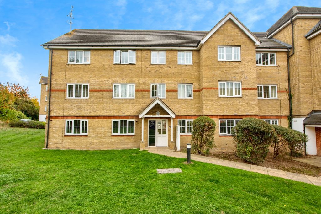 Property photo 1 of 14 Outside