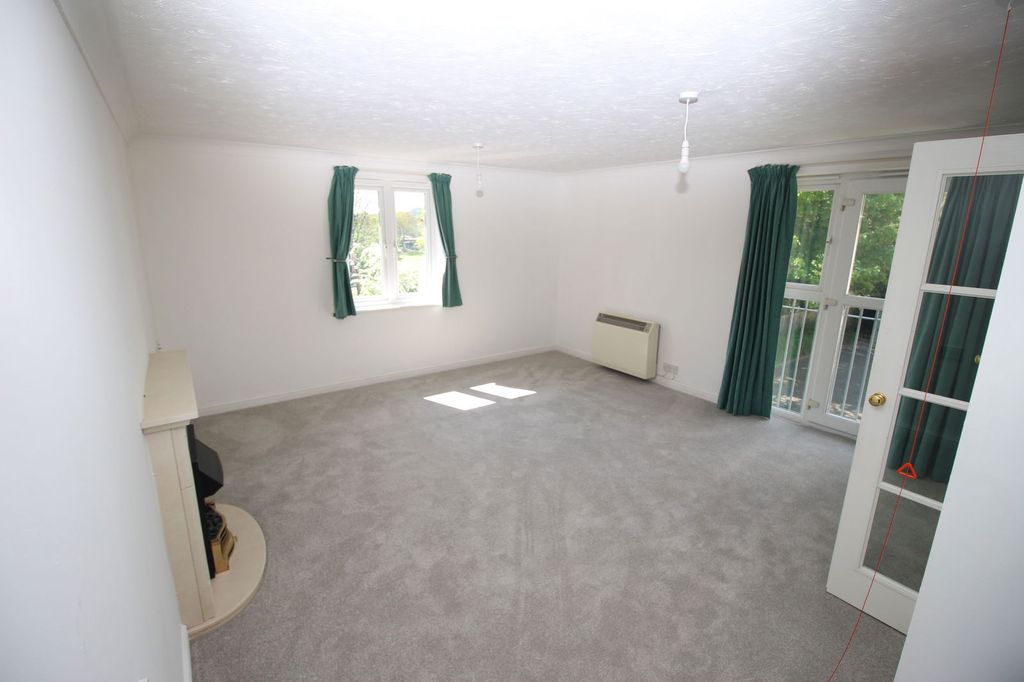 Property photo 2 of 7
