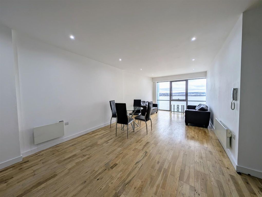 Property photo 3 of 13 Living Room.Jpg