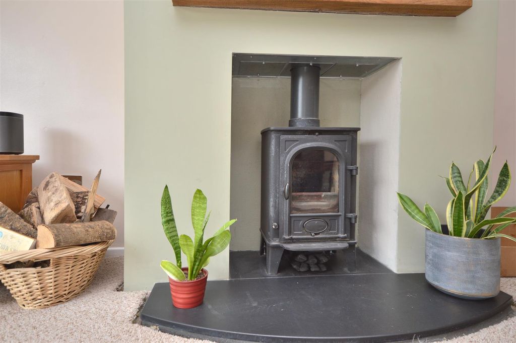 Property photo 3 of 13 Sitting Room