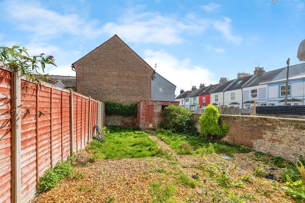 Property photo 2 of 16