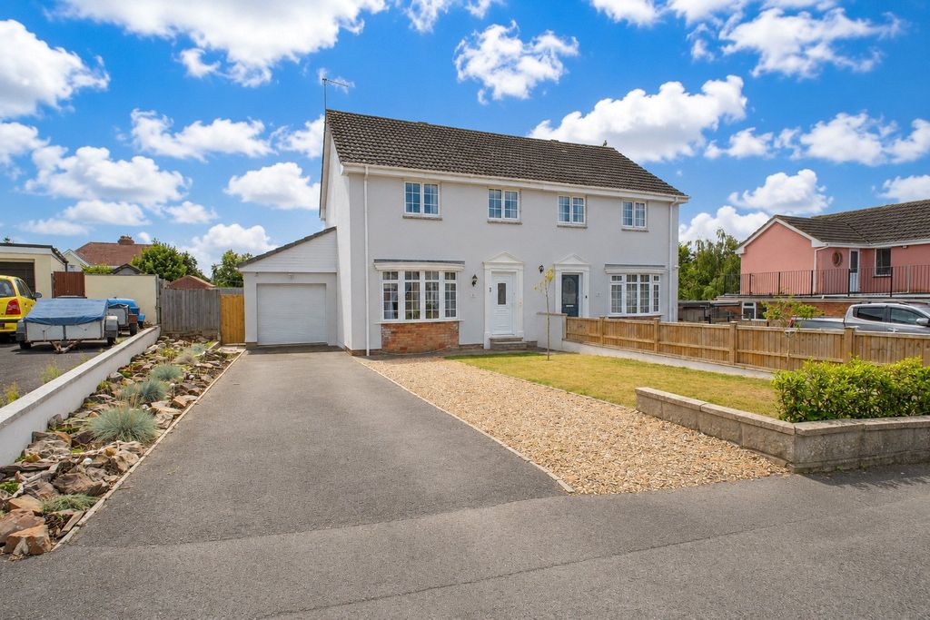 Property photo 1 of 22 Picture No. 24