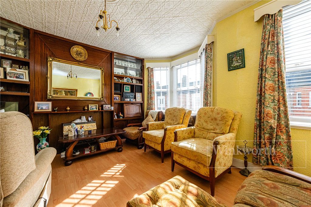 Property photo 3 of 9 Picture No. 04