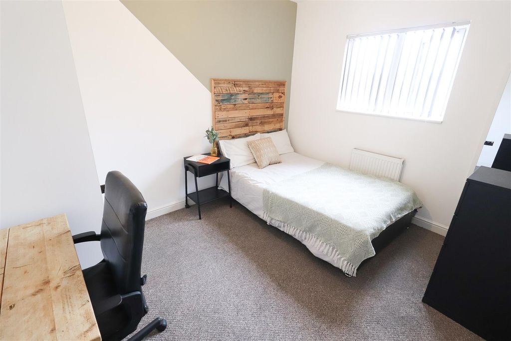 Property photo 3 of 13 Img_6480.Jpg