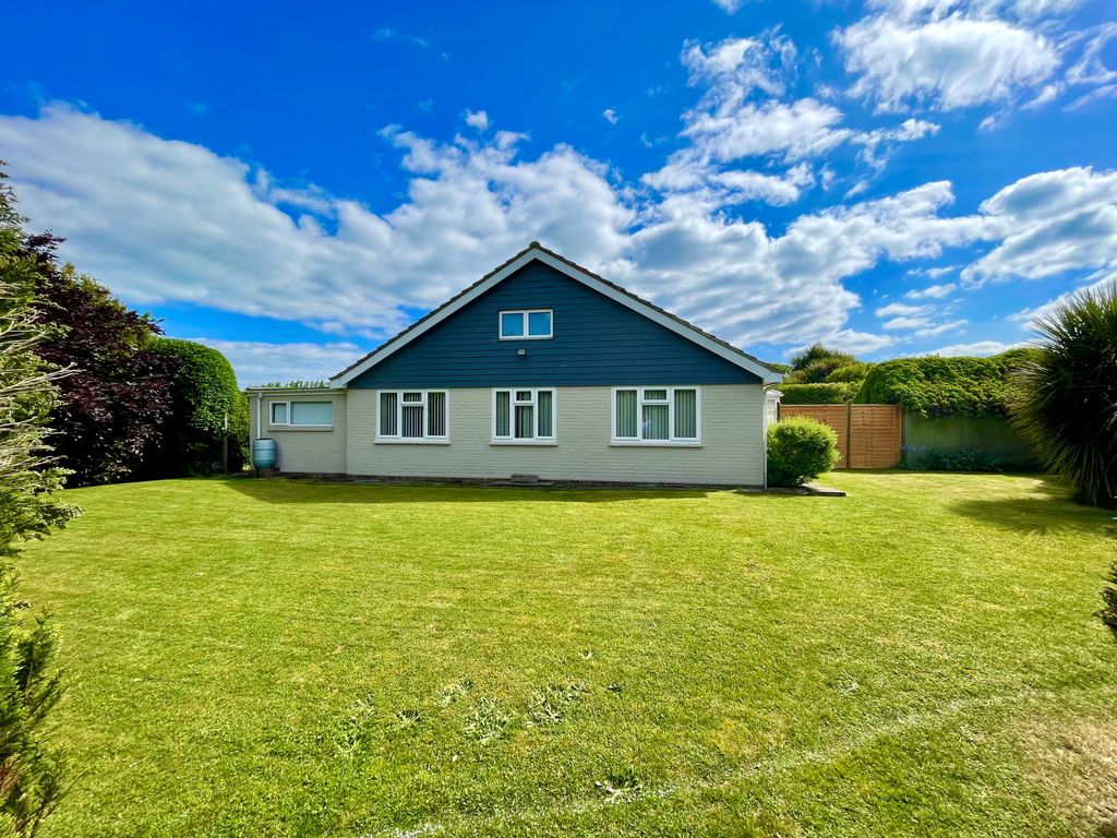 Property photo 2 of 21 En Passant Rear View 25