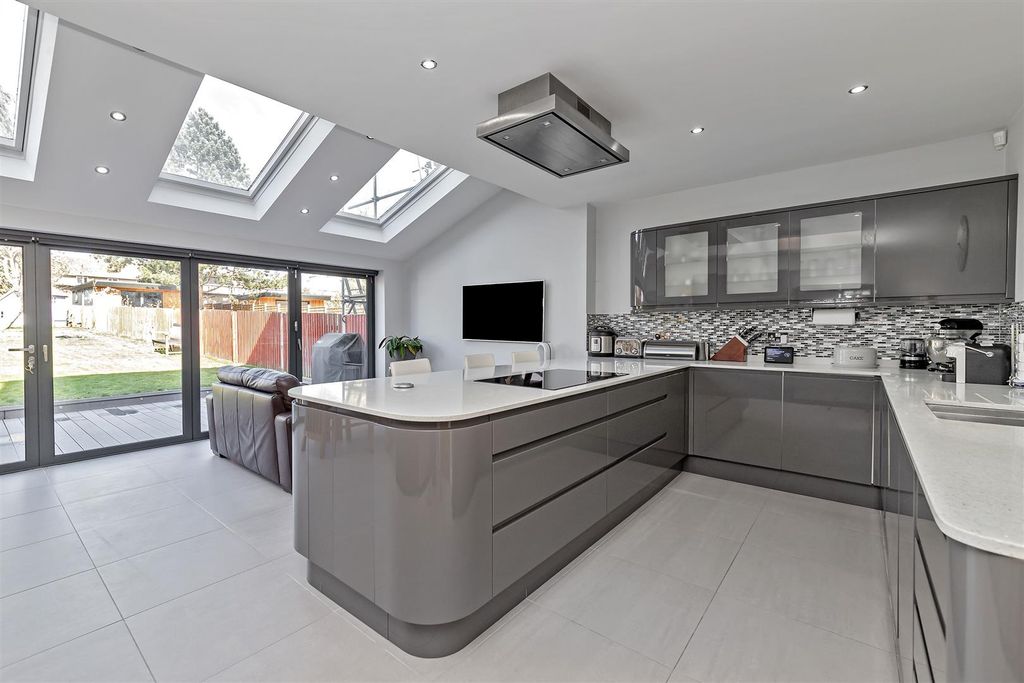 Property photo 3 of 21 44Batchwooddrive-25.Jpg