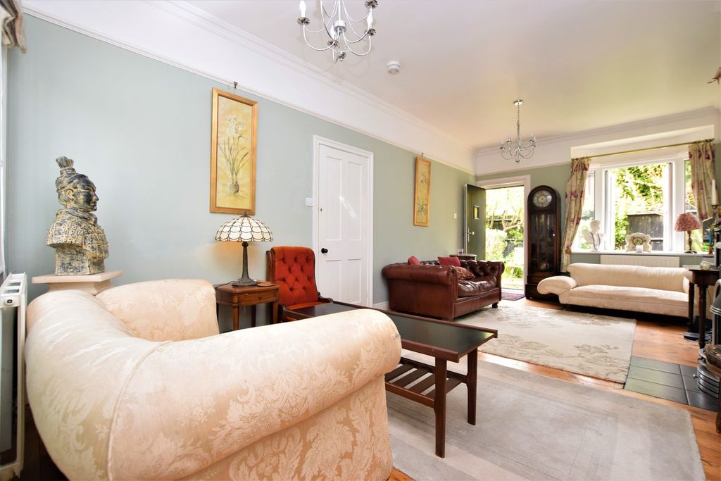 Property photo 3 of 18