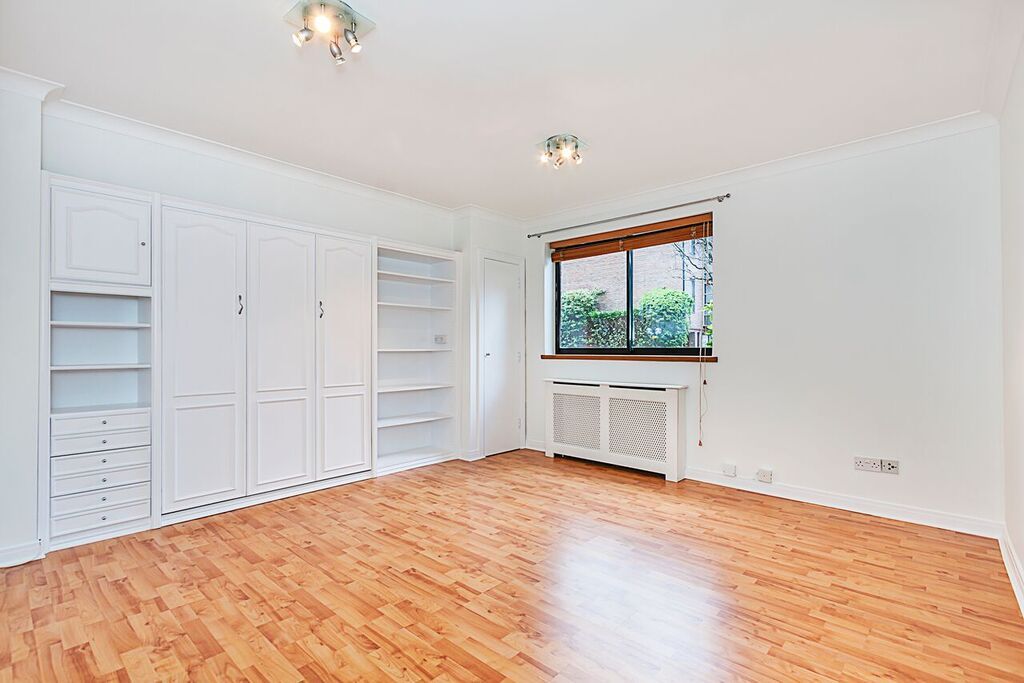 Property photo 2 of 12 Photo 8
