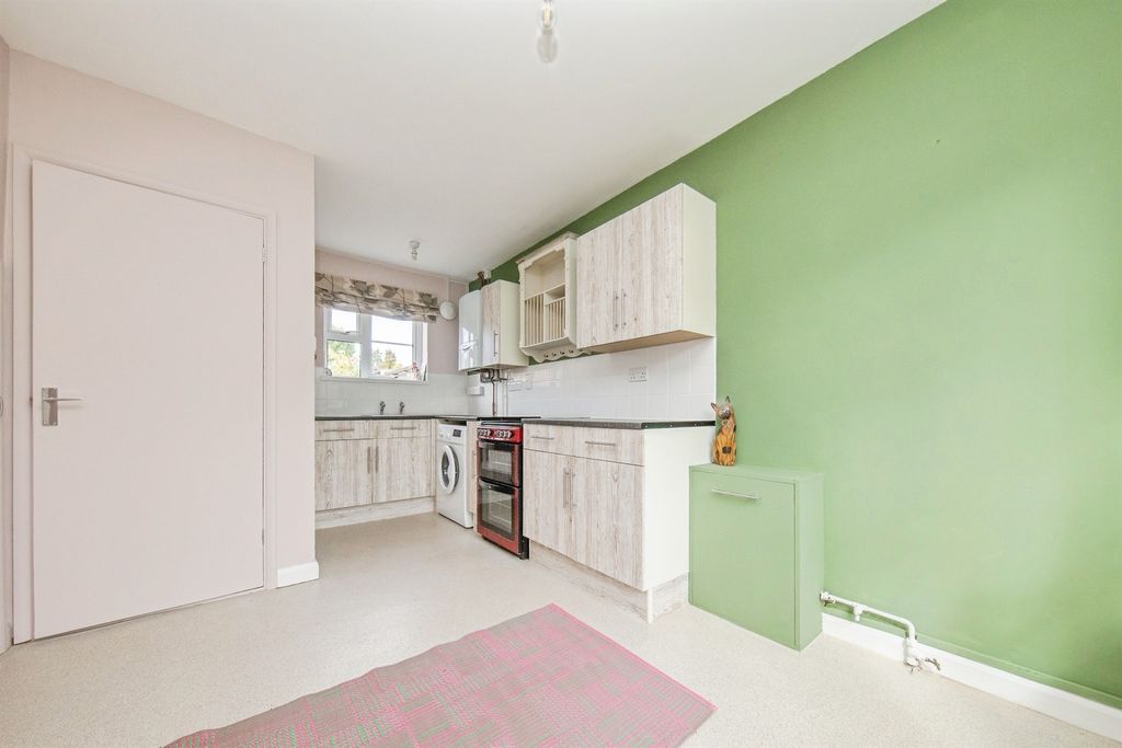 Property photo 2 of 14