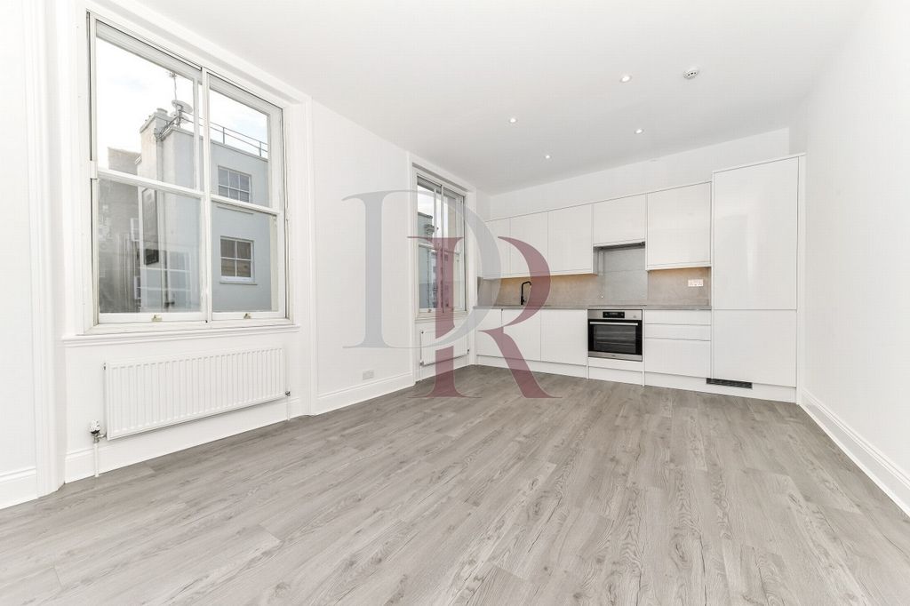 Property photo 1 of 11 Reception &amp; Kitchen