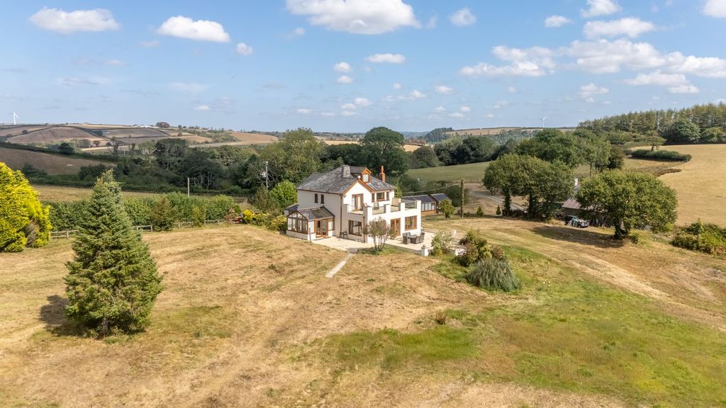 Property photo 1 of 56