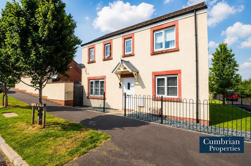 Property photo 1 of 19 External