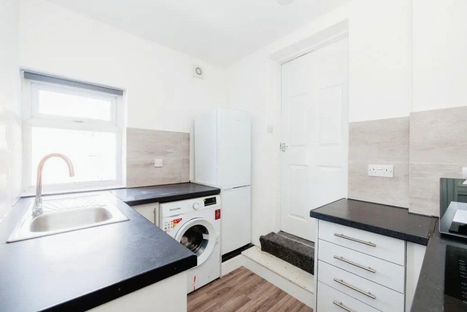Property photo 2 of 10 Gallery