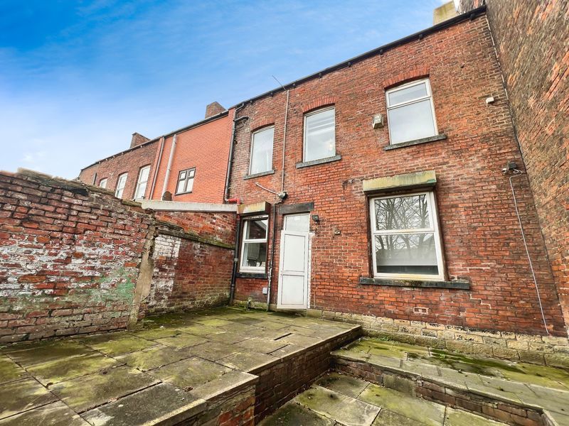 Property photo 2 of 17 Rear Garden