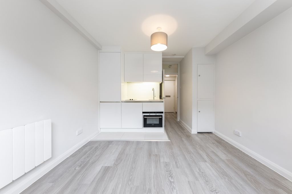 Property photo 1 of 7 Fordie House - F4...