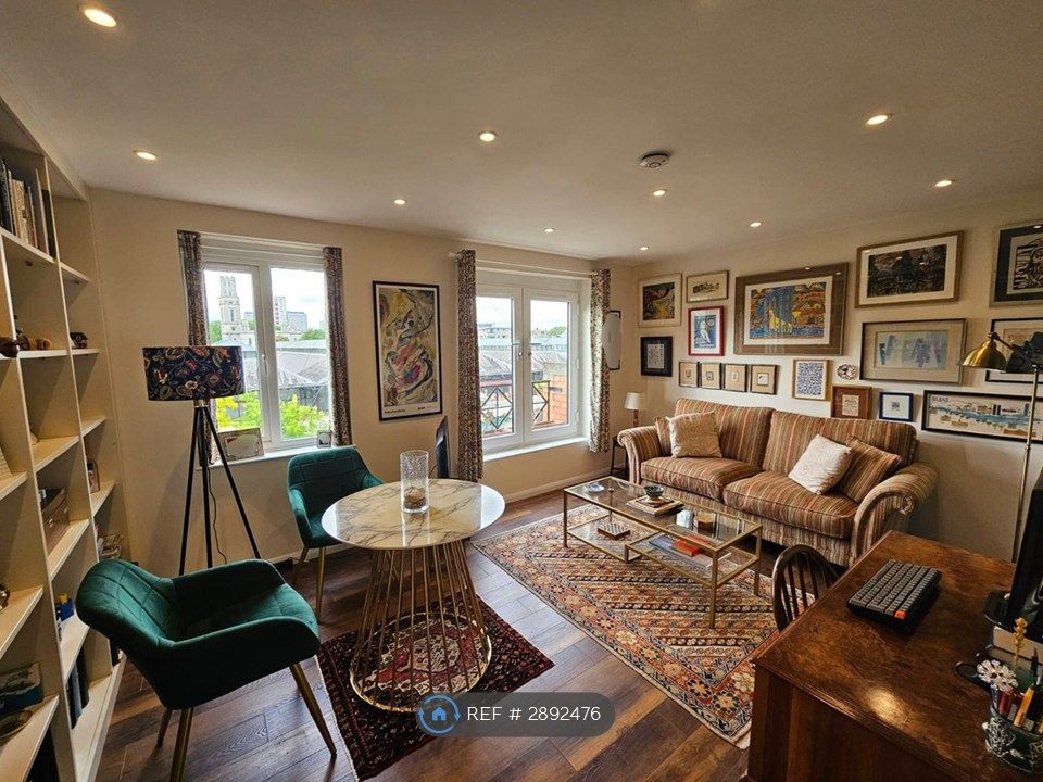 Property photo 1 of 12 Living Room