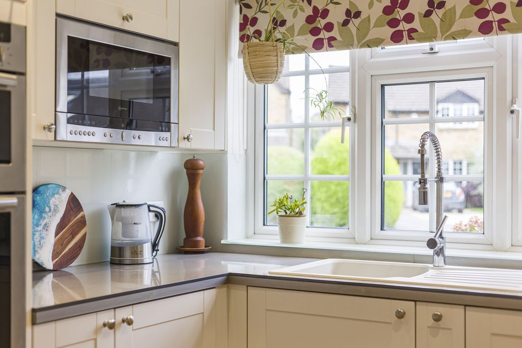 Property photo 3 of 23