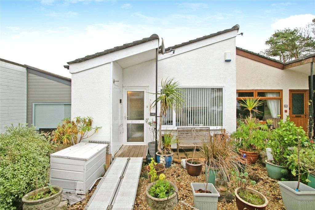Property photo 1 of 16 Picture No. 29