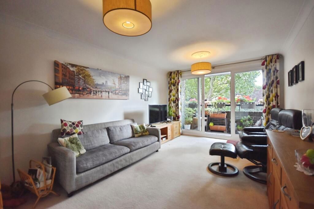 Property photo 3 of 11