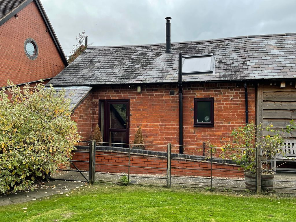 Property photo 2 of 11