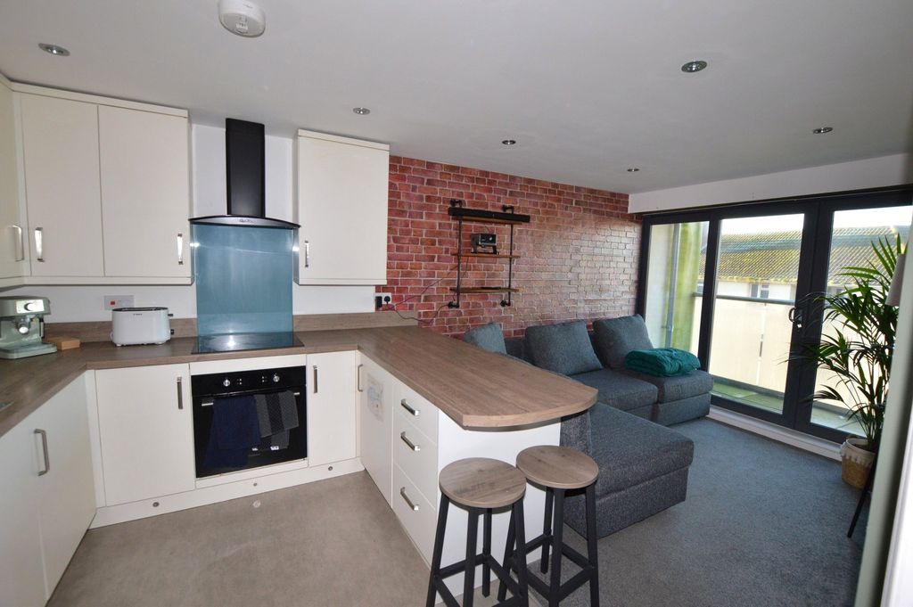 Property photo 2 of 9 Picture No. 05