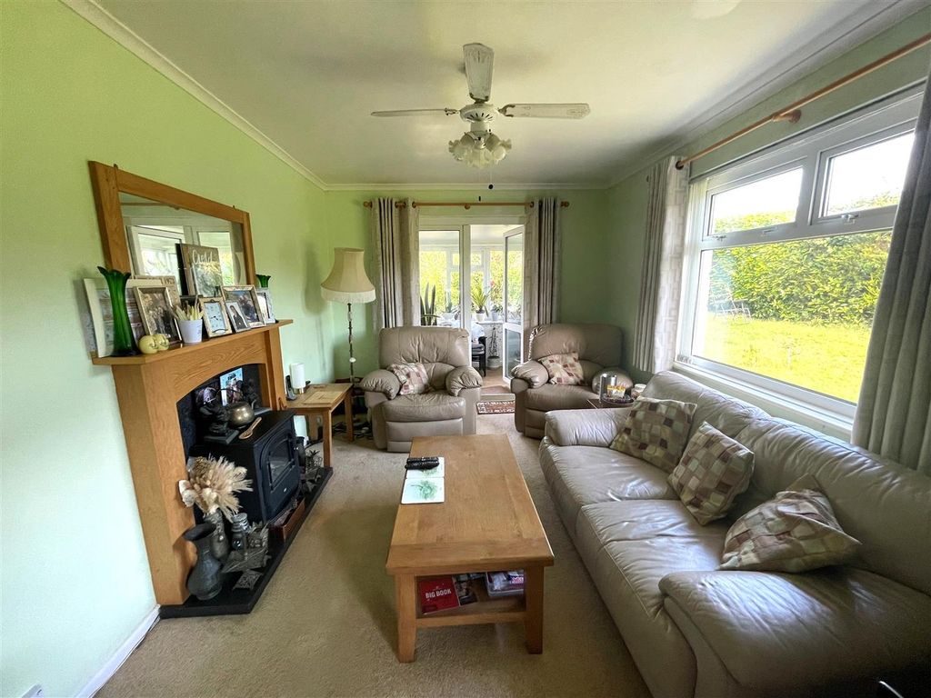 Property photo 3 of 14 12.Jpg