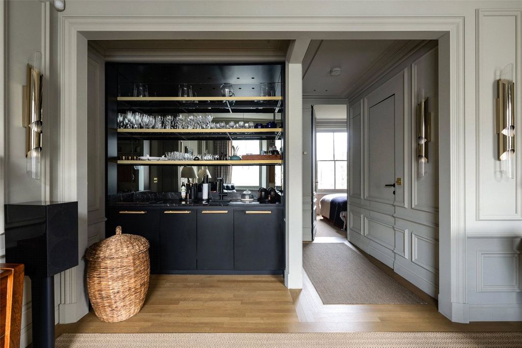 Property photo 3 of 11 Picture No. 06