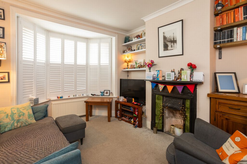 Property photo 3 of 21 Sitting Room