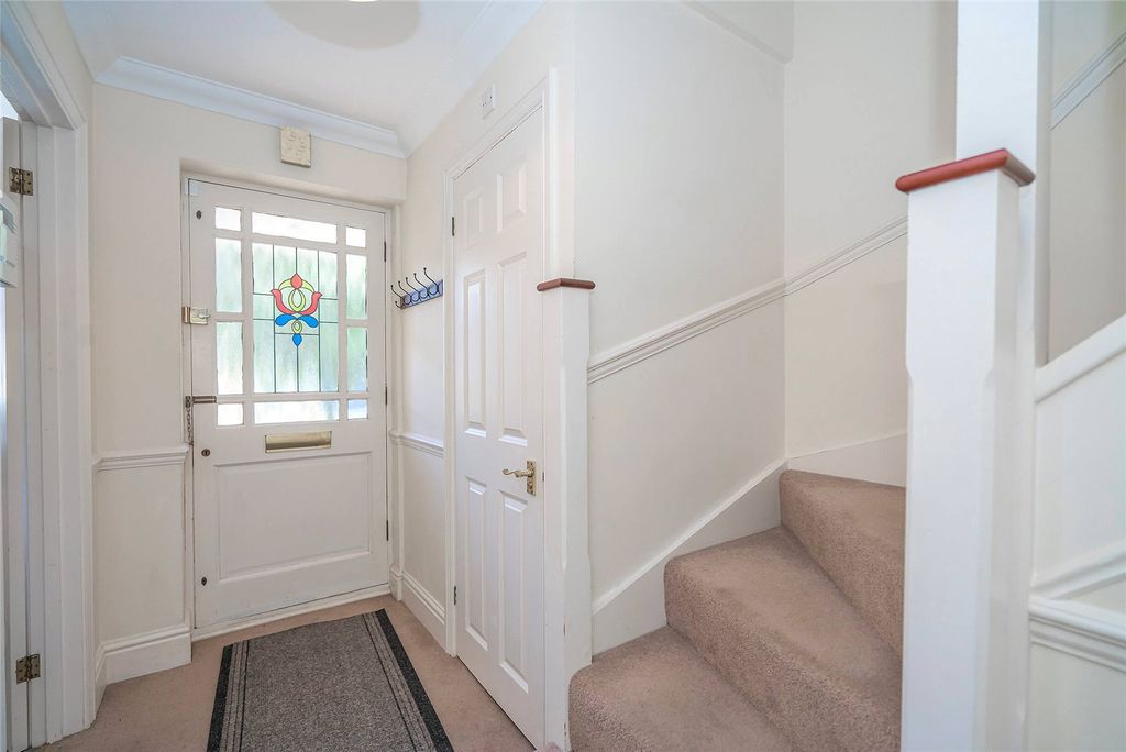 Property photo 3 of 18 Entrance Hall A