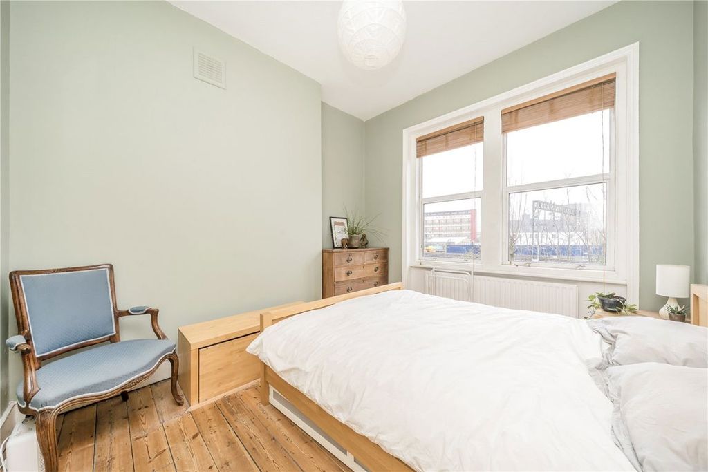 Property photo 3 of 5