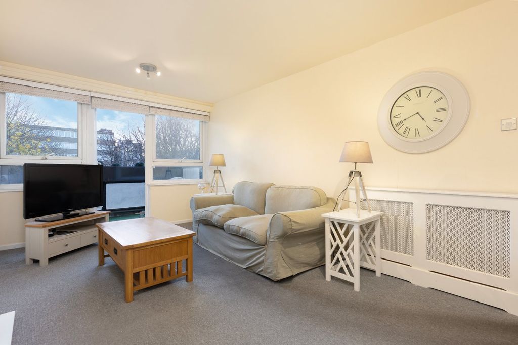 Property photo 1 of 12 Picture No. 04