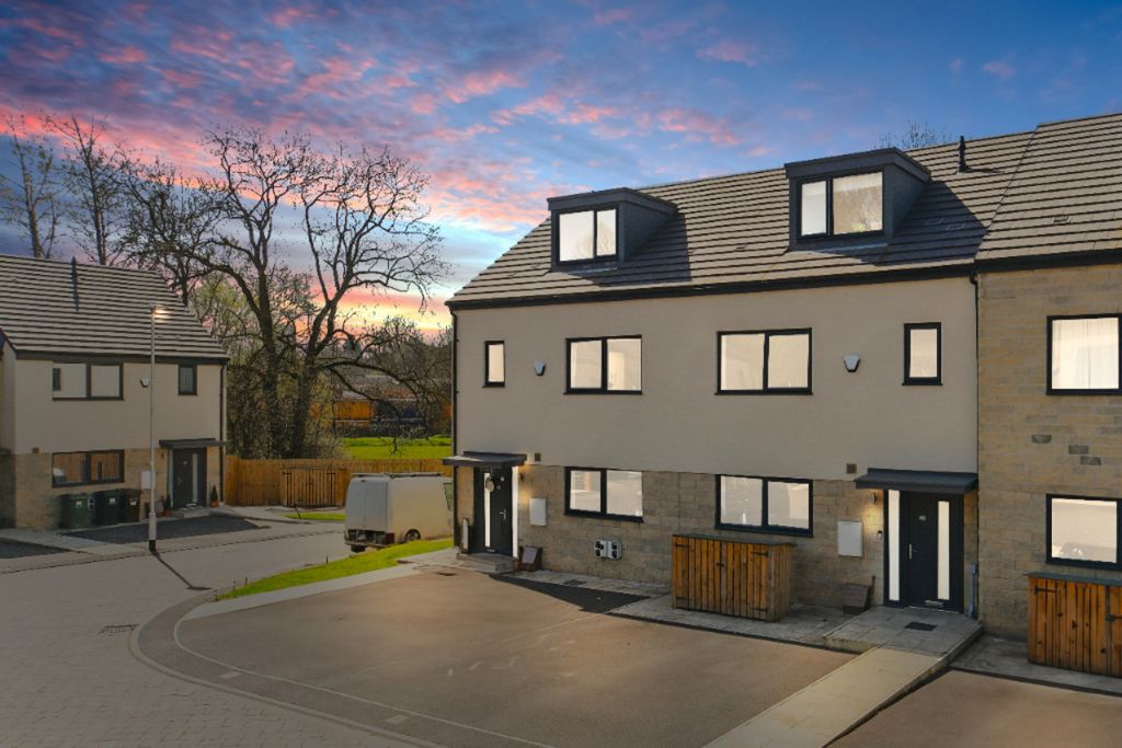 Property photo 1 of 31