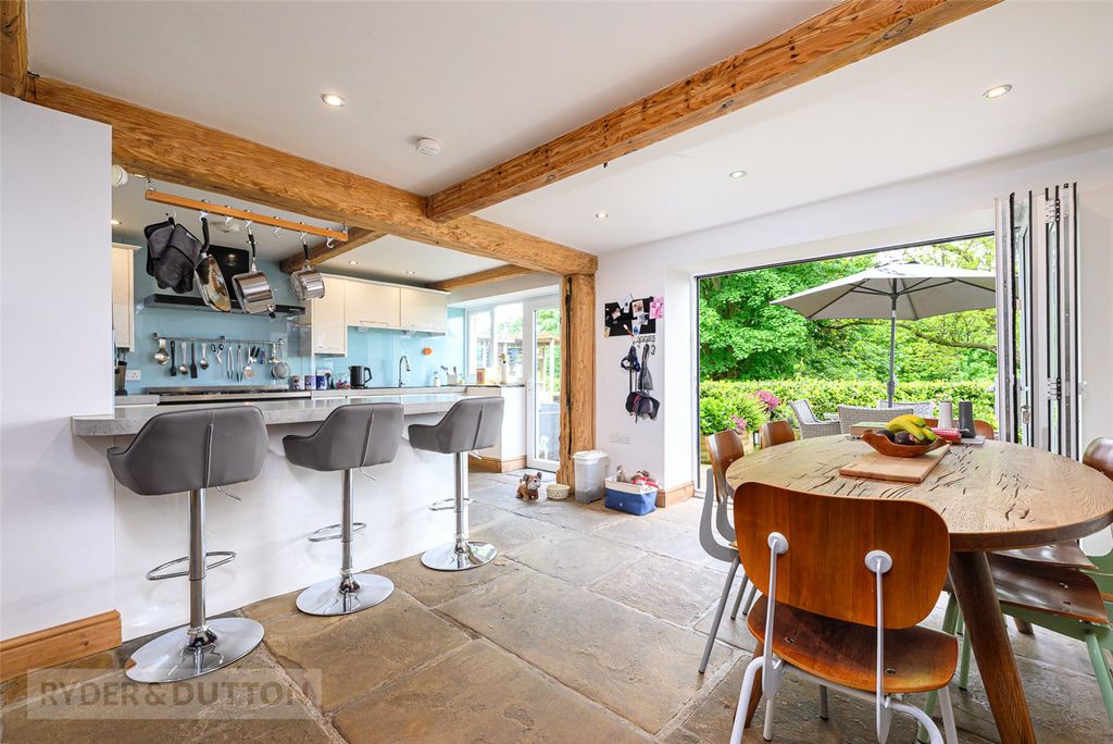 Property photo 2 of 26 Kitchen Diner