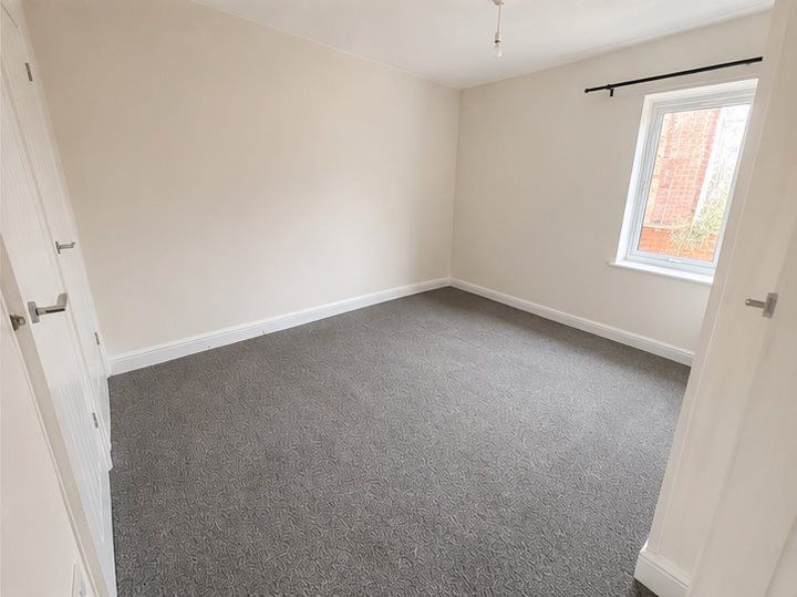 Property photo 3 of 7 Bedroom_1