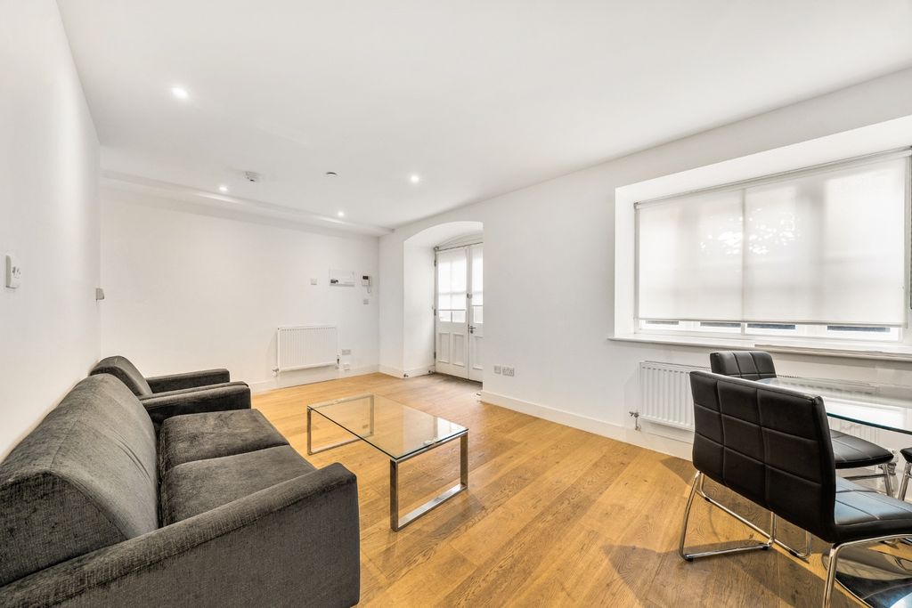 Property photo 3 of 14 5598142