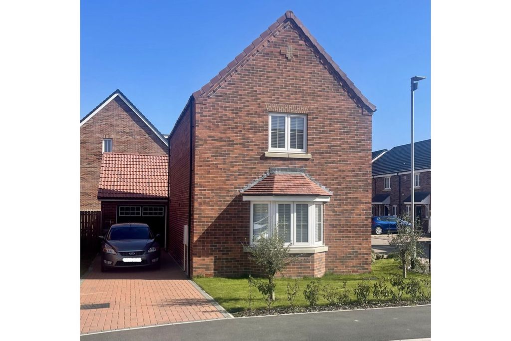 Property photo 2 of 24 Main Residence