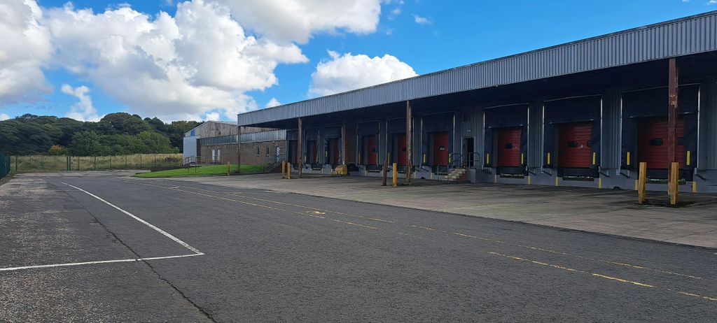 Property photo 3 of 4 Extenral Docks.Jpg