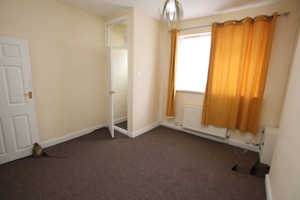 Property photo 2 of 10 Photo 8