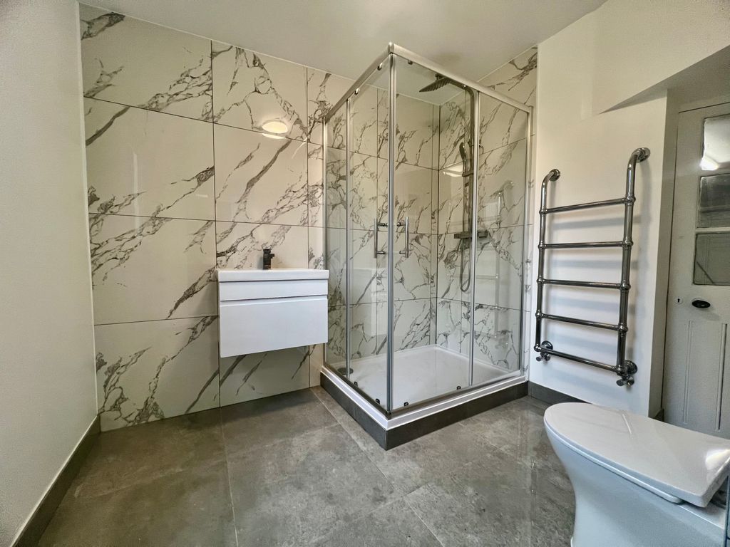 Property photo 3 of 13 Img_2401